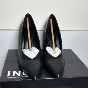 INC International Concepts Sarielle Pointed-toe Black Pumps